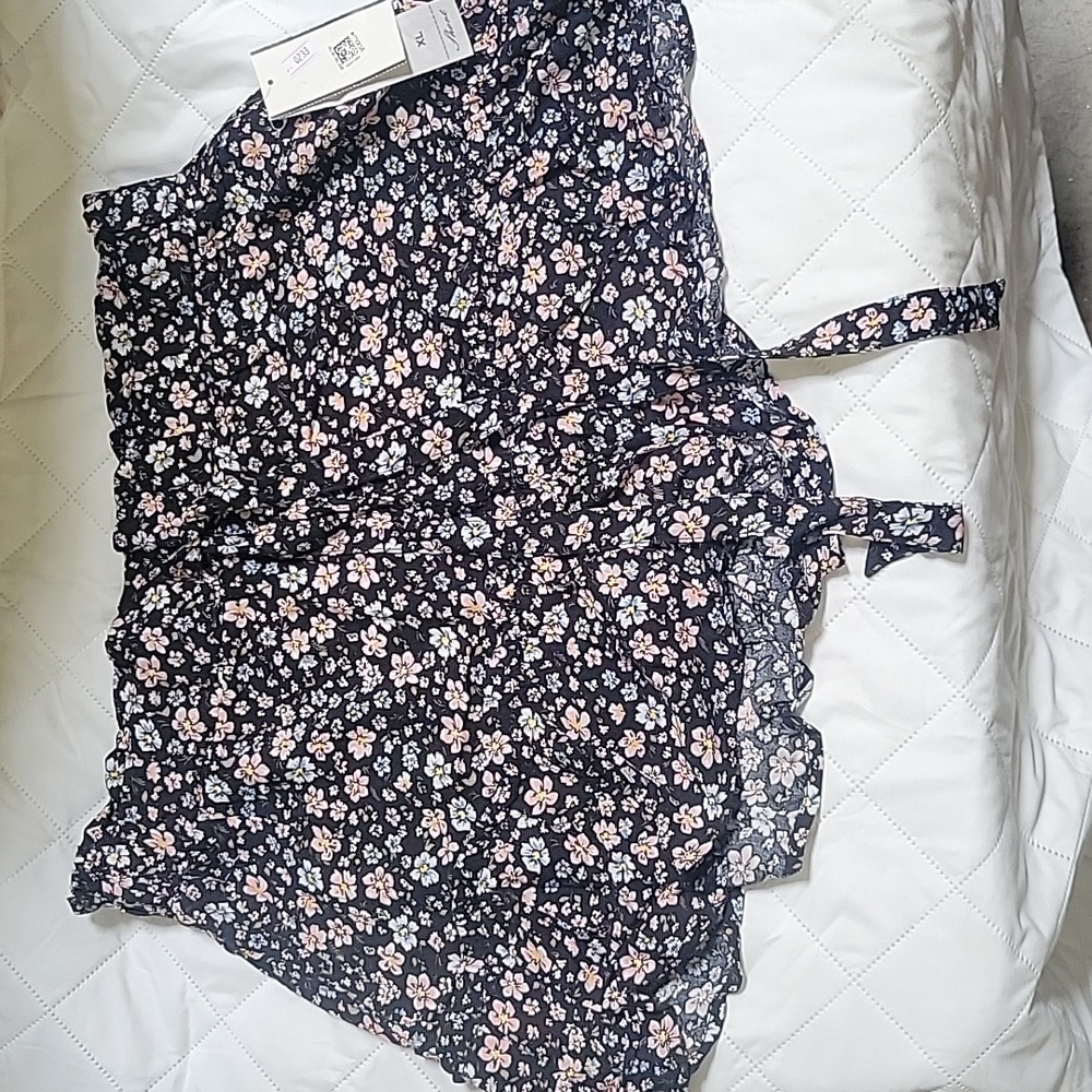 Vanilla Star Floral Pull On Shorts Size XL